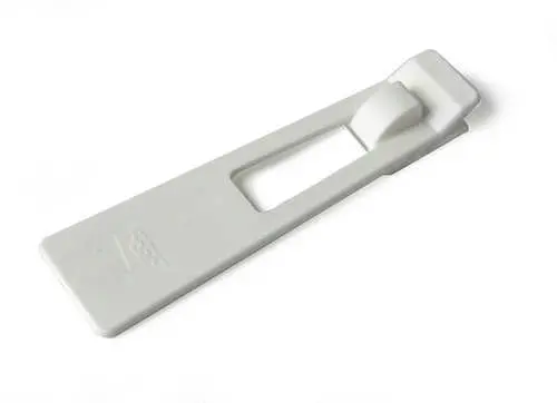 Reer Refrigerator Safety Lock – White Childproof Door Lock 1