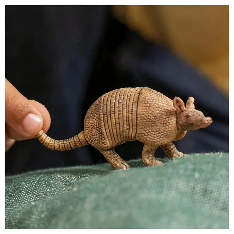 Schleich Armadillo Wildlife Collectible 1